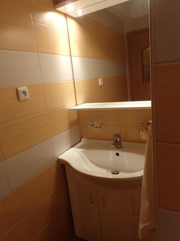 Family House - Apartmany Zuzana Стара-Лесна Номер фото