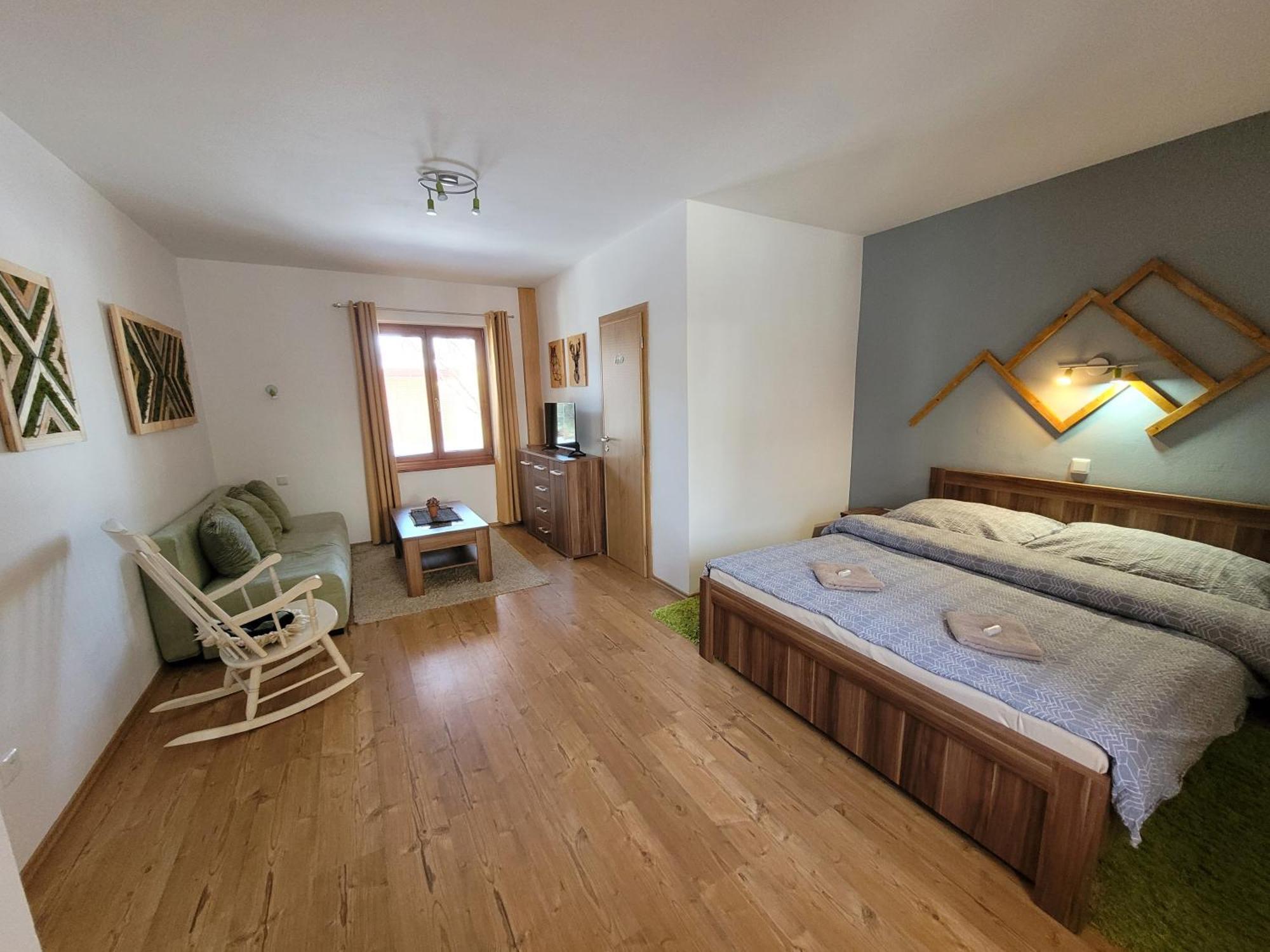 Family House - Apartmany Zuzana Стара-Лесна Экстерьер фото